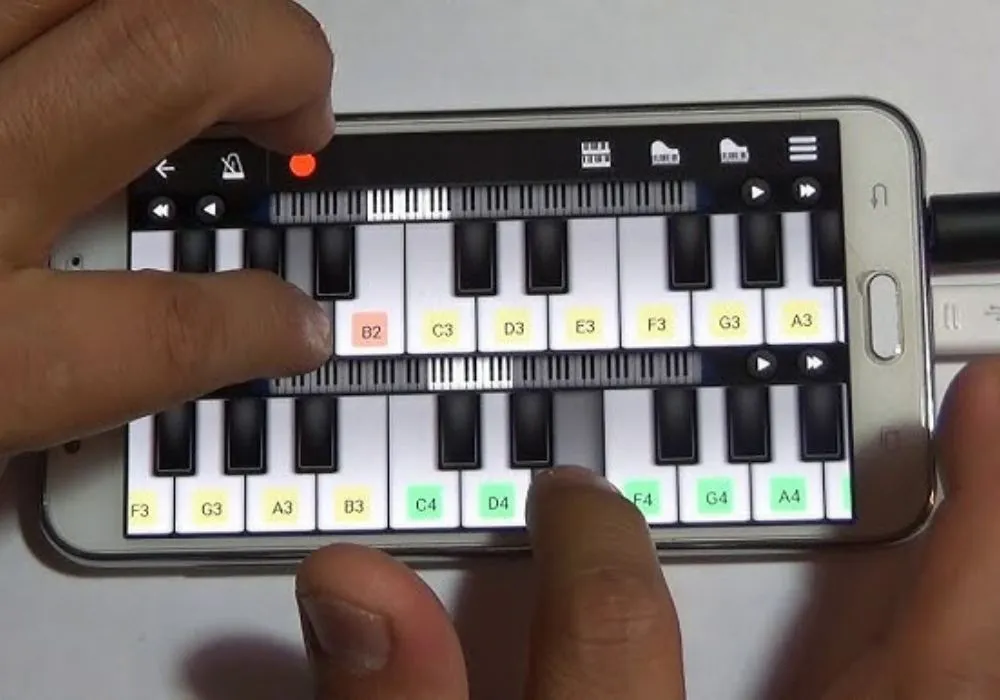 Aprenda a tocar piano 100% grátis em seu celular